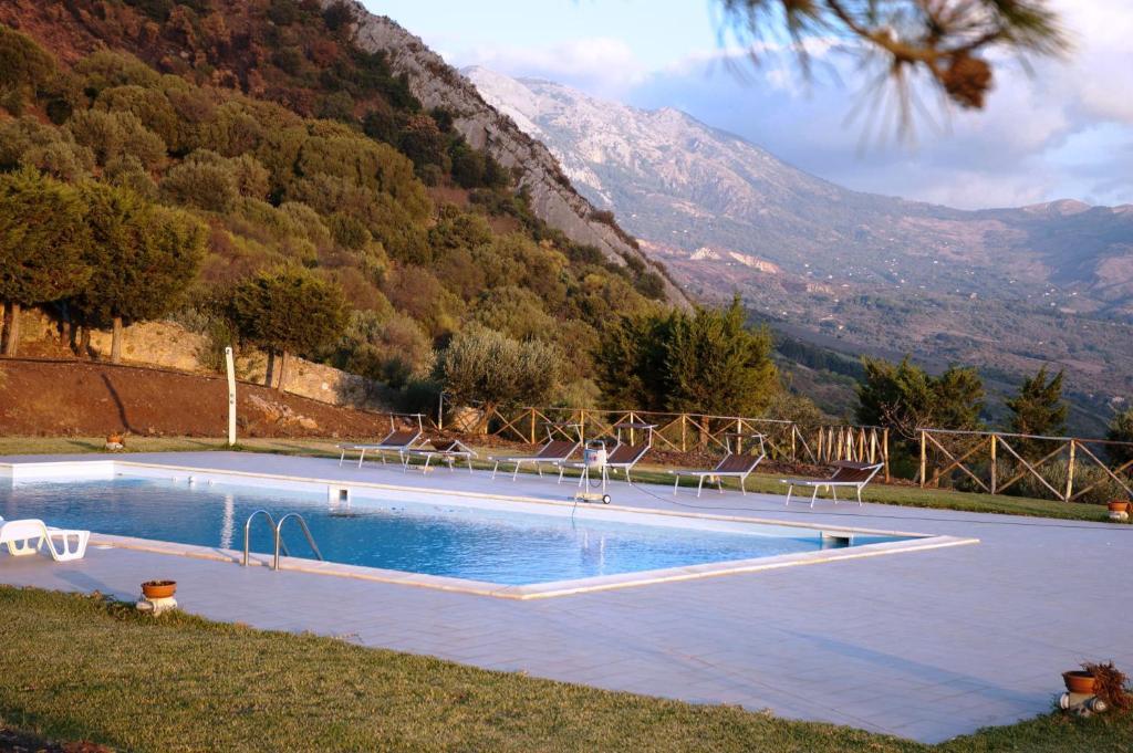 Il Vecchio Frantoio Villa Scillato  Екстериор снимка