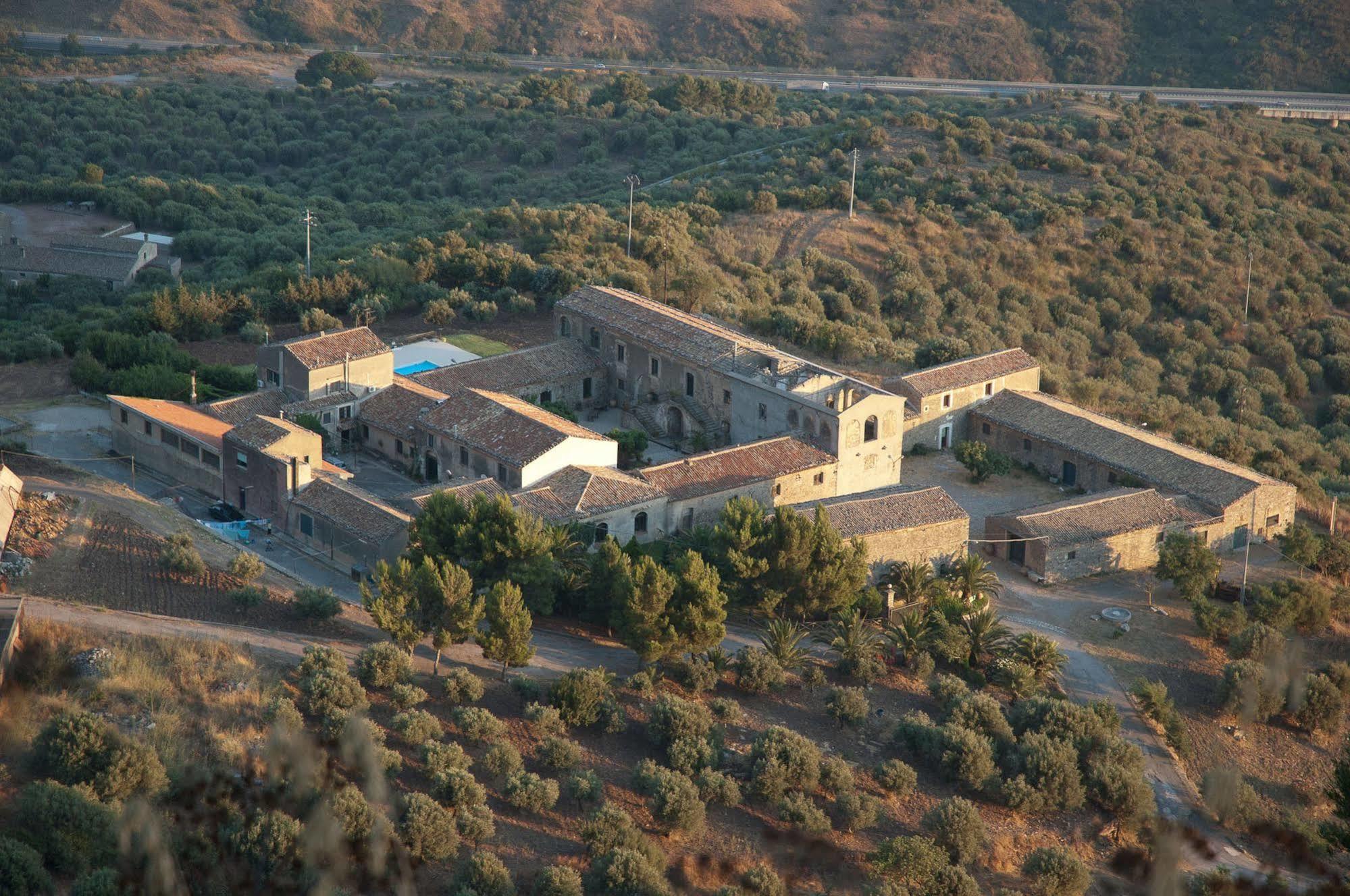 Il Vecchio Frantoio Villa Scillato  Екстериор снимка
