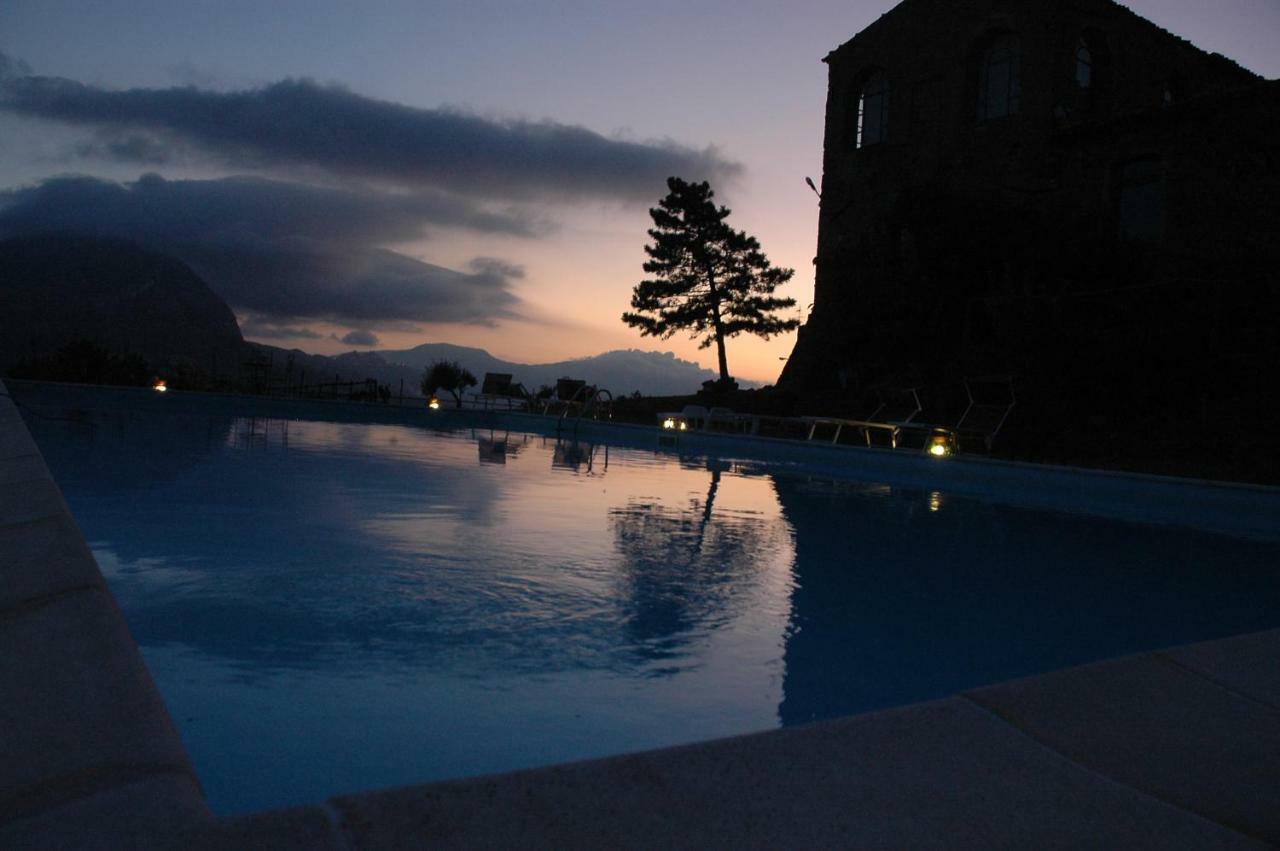 Il Vecchio Frantoio Villa Scillato  Екстериор снимка