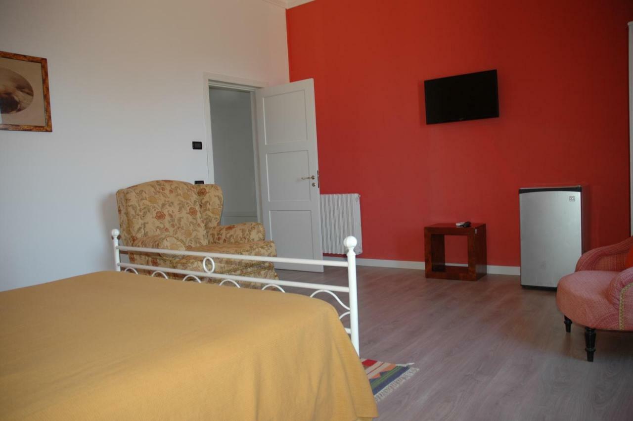 Il Vecchio Frantoio Villa Scillato  Екстериор снимка